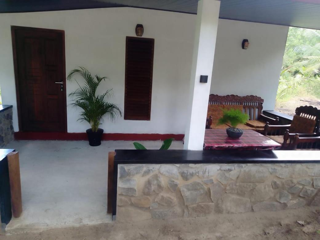 Soma Cabana, Homestay & Restaurant Tangalle Zewnętrze zdjęcie