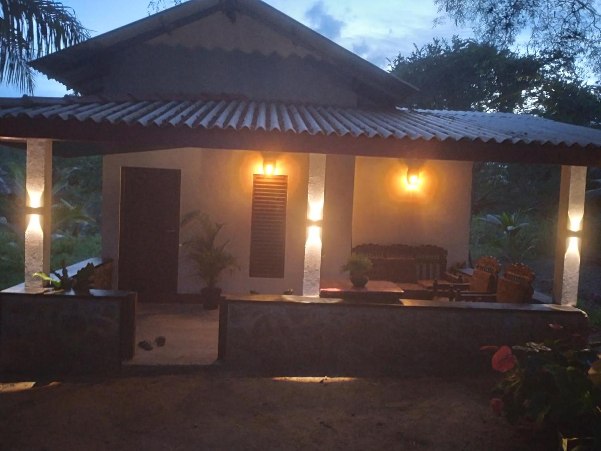 Soma Cabana, Homestay & Restaurant Tangalle Zewnętrze zdjęcie