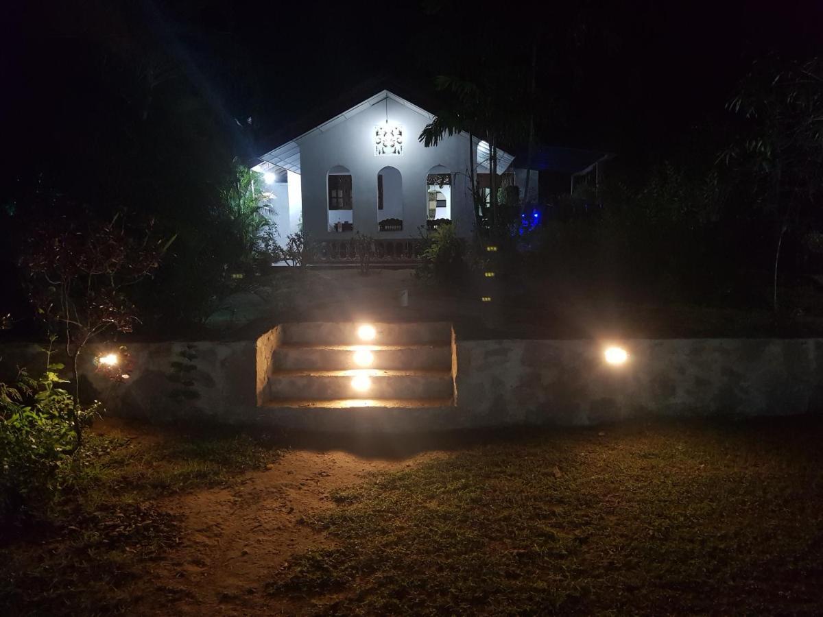 Soma Cabana, Homestay & Restaurant Tangalle Zewnętrze zdjęcie